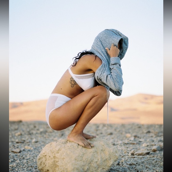 Mary Young Contrast bralette - Picture 3 of 8